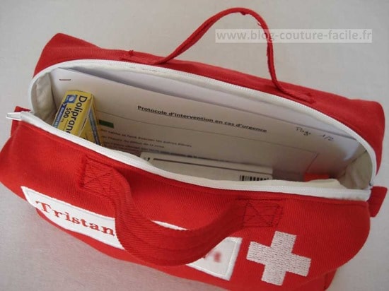 trousse de secours pour ecole