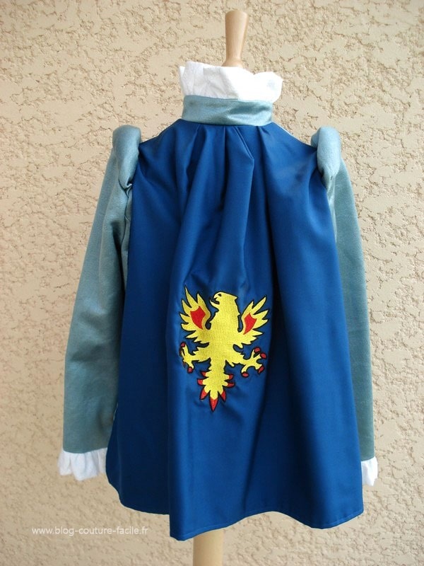 costume-cape-chevalier-enfant