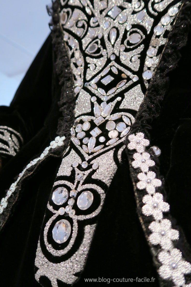 costume-la-comtesse-la-dame-de-pique-detail