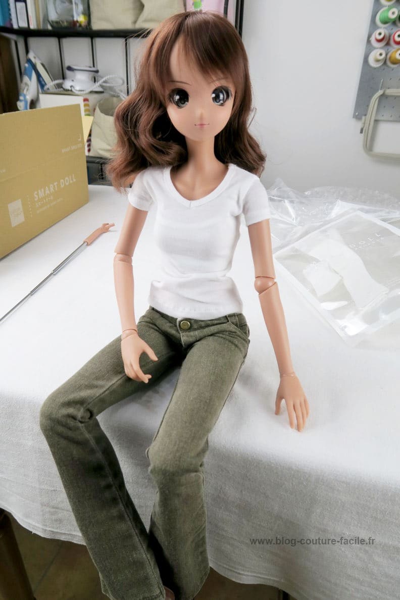 unboxing-smart-doll