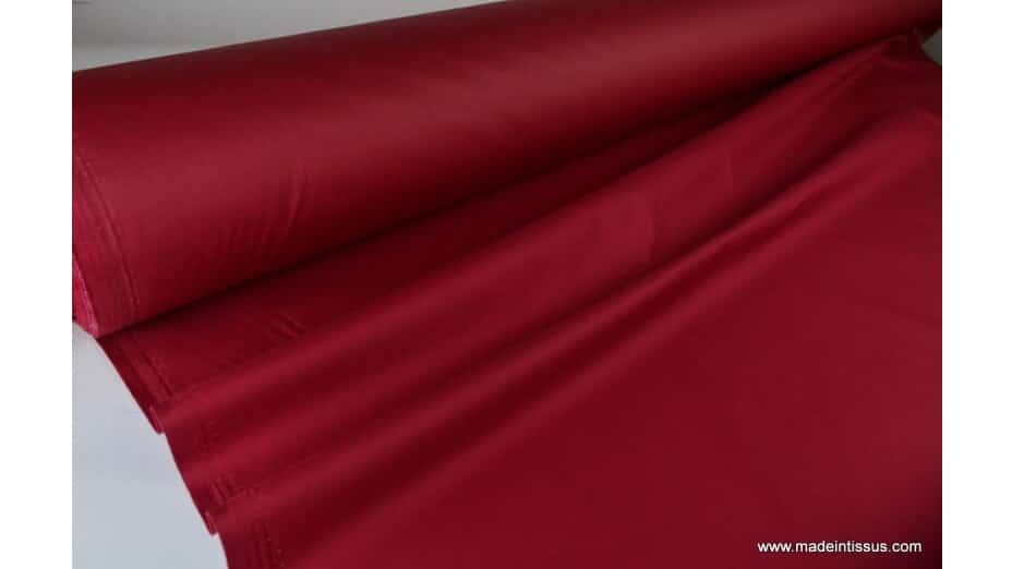 tissu gabardine enduit rouge hermes