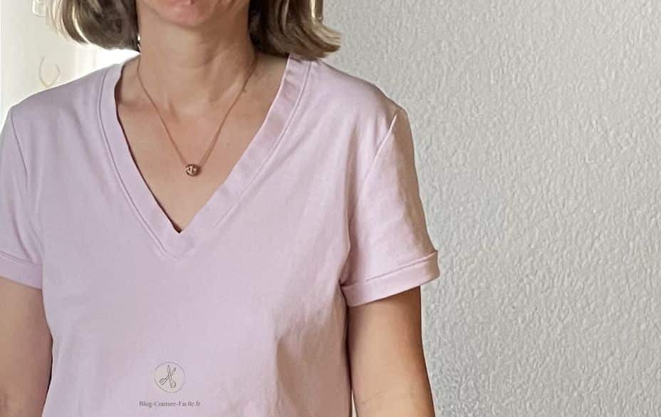 revers manche T-shirt droit